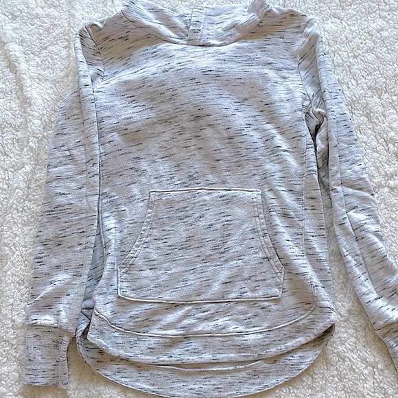 tek gear Tops - 🖤Tek Gear🖤Ultra Soft Sweatshirt White with Black and Grey Size Small